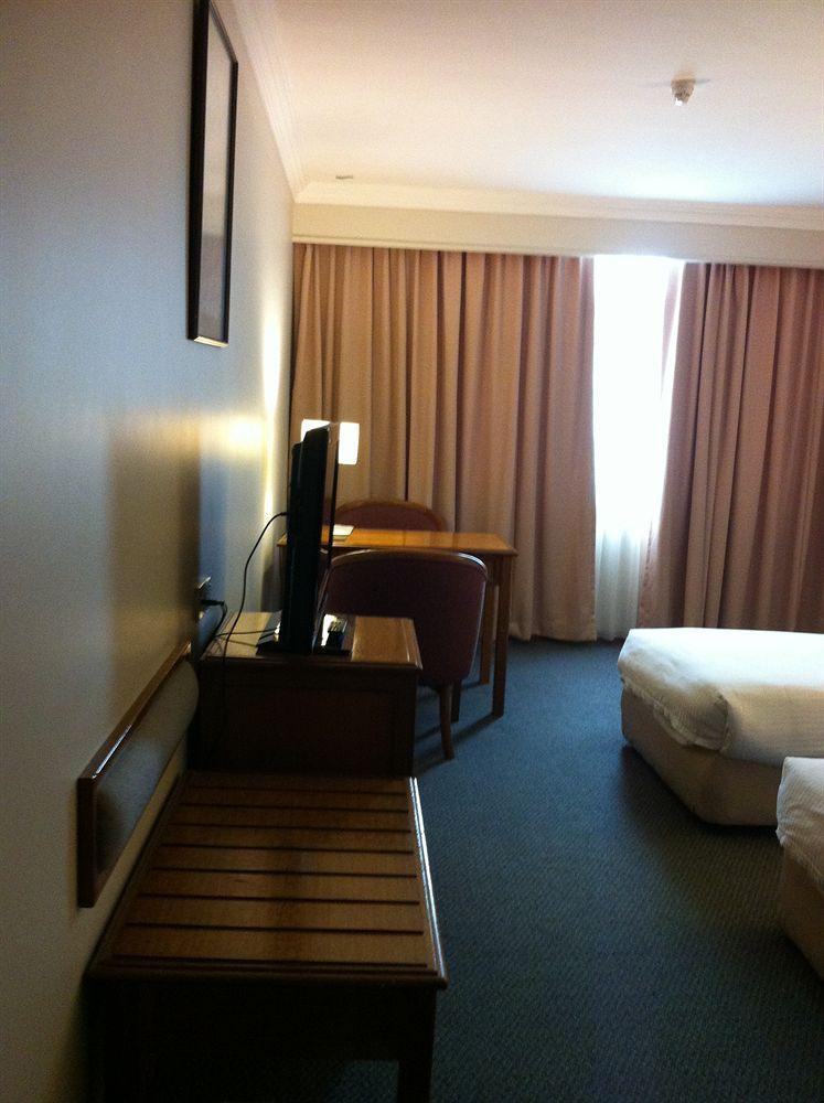 Kingwood Hotel Kuching Exterior foto