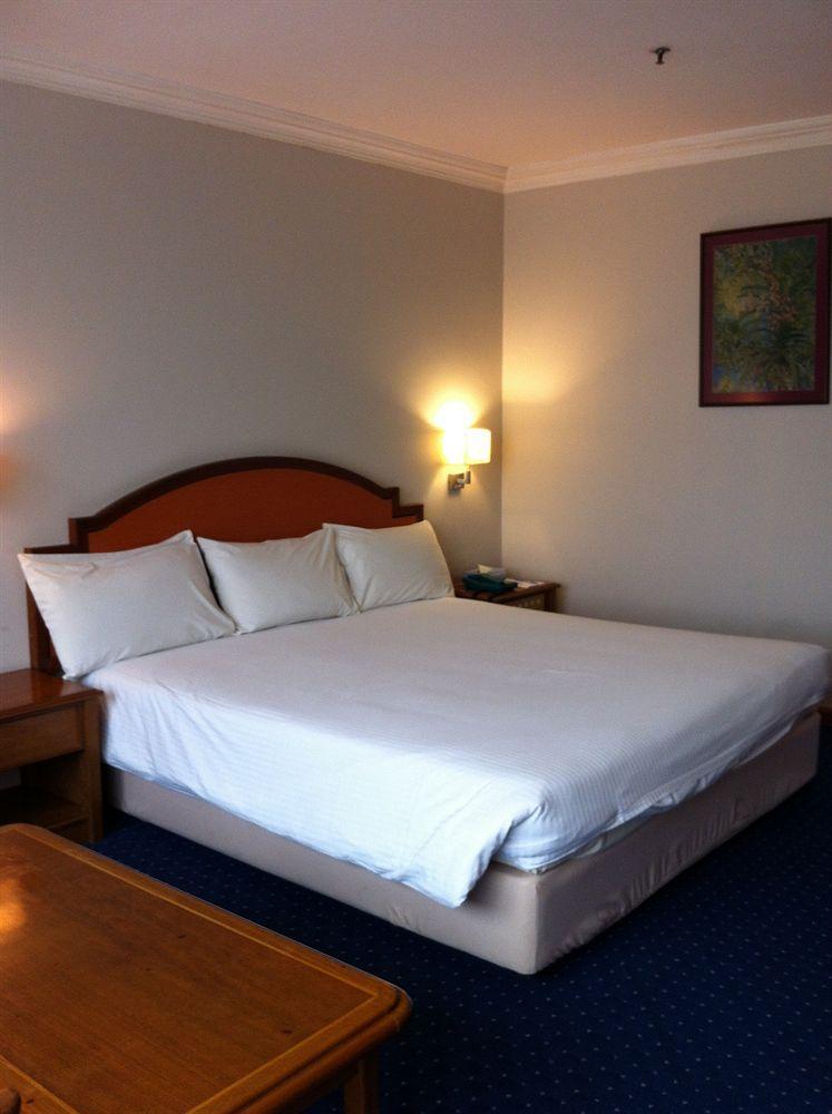 Kingwood Hotel Kuching Exterior foto