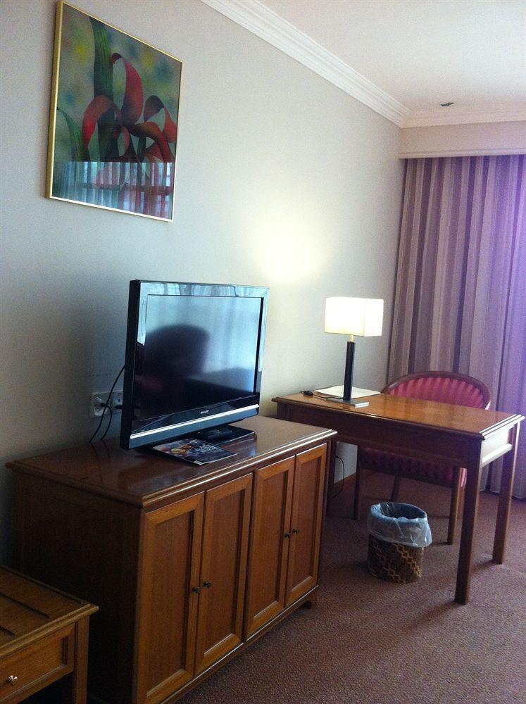 Kingwood Hotel Kuching Exterior foto