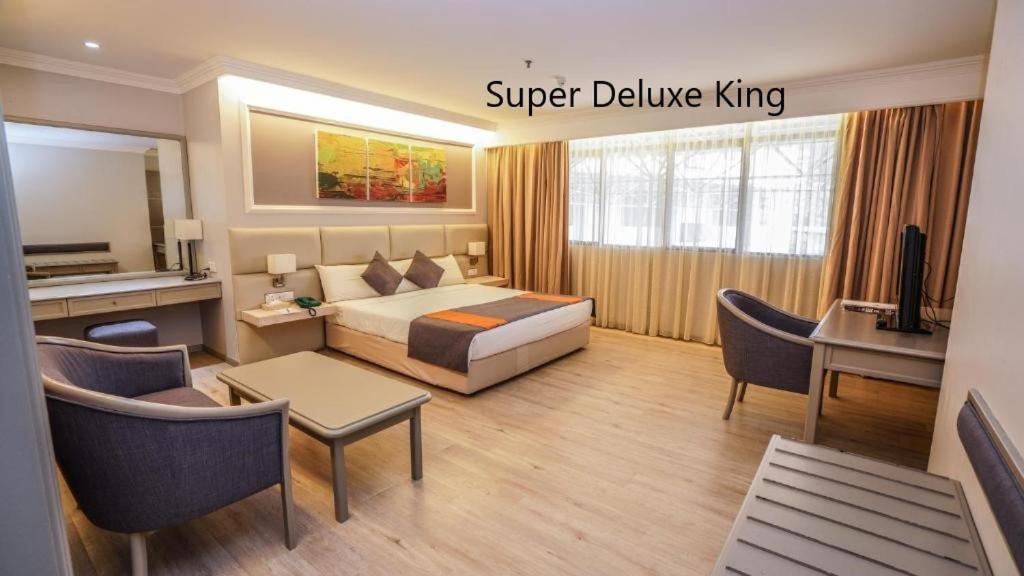 Kingwood Hotel Kuching Exterior foto