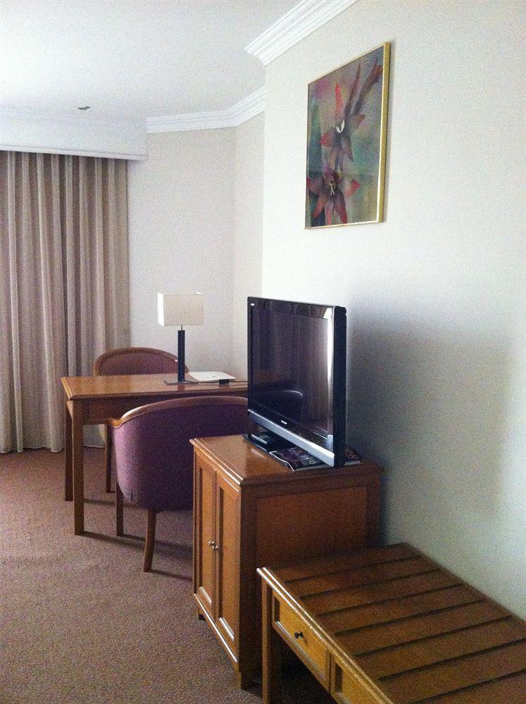 Kingwood Hotel Kuching Exterior foto