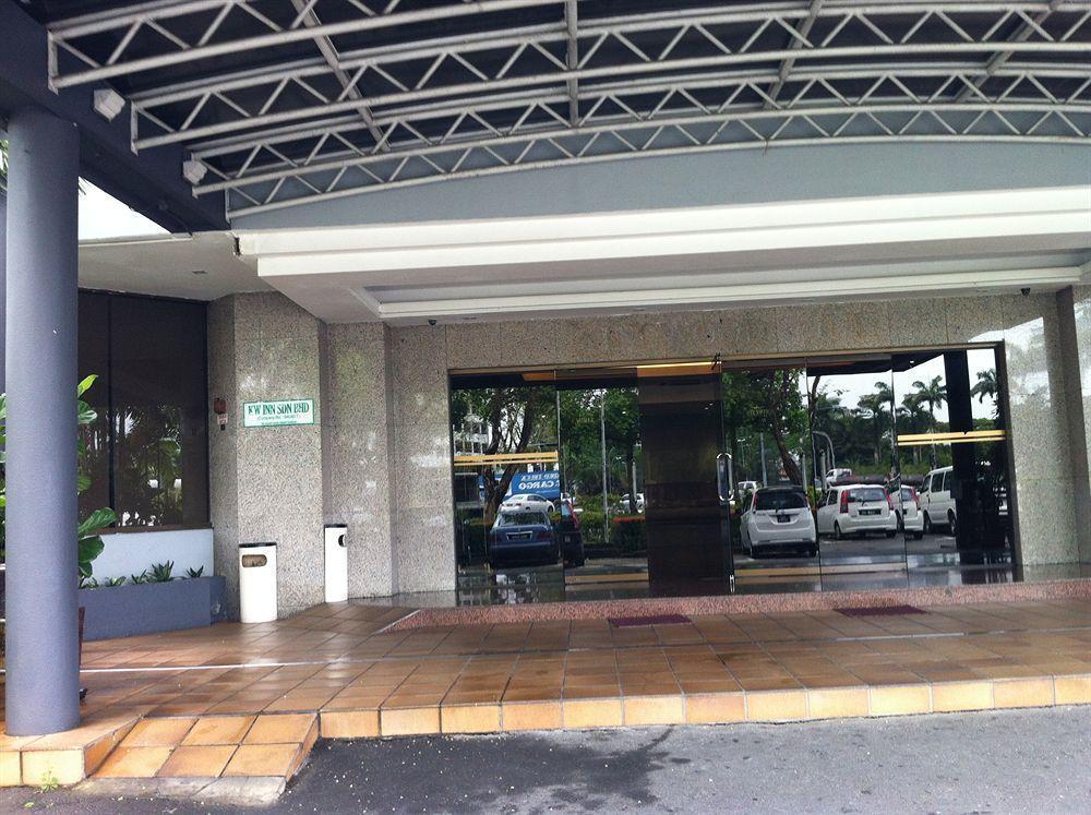 Kingwood Hotel Kuching Exterior foto