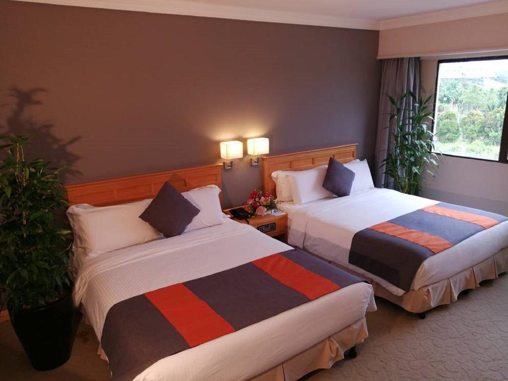 Kingwood Hotel Kuching Exterior foto