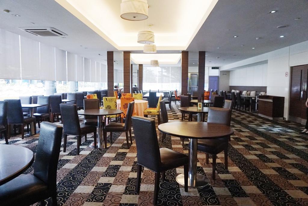 Kingwood Hotel Kuching Exterior foto