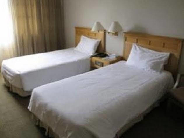 Kingwood Hotel Kuching Exterior foto